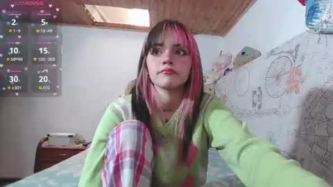uryukim_ online show from July 2026 04:20:01 PM