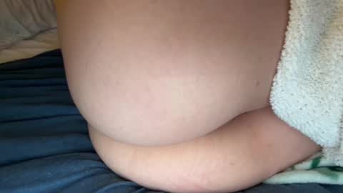 Snapshot of usedingoodcondition chatting on December 2024 05:33:02 AM Lily online show from December 2024 05:33:02 AM