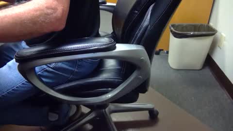 useemie online show from March 2026 11:31:02 PM