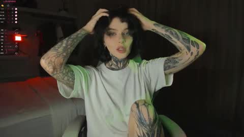 Snapshot of uwu_eva chatting on March 2026 05:39:01 PM Eva online show from March 2026 05:39:01 PM
