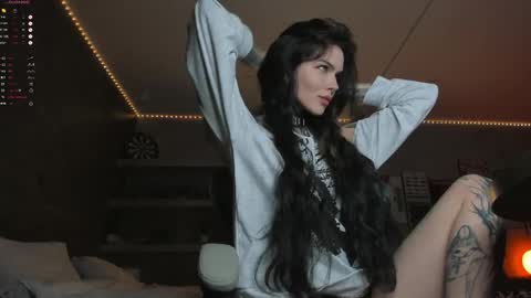 Snapshot of uwu_eva chatting on June 2026 03:03:02 PM Eva online show from June 2026 03:03:02 PM
