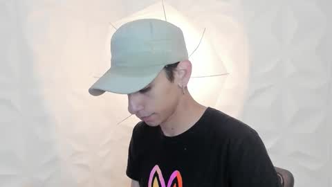 Snapshot of uyukie chatting on September 2025 12:06:01 PM UYUKIE online show from September 2025 12:06:01 PM