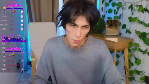 Snapshot of va1ora chatting on October 2025 12:12:02 PM Valora online show from October 2025 12:12:02 PM