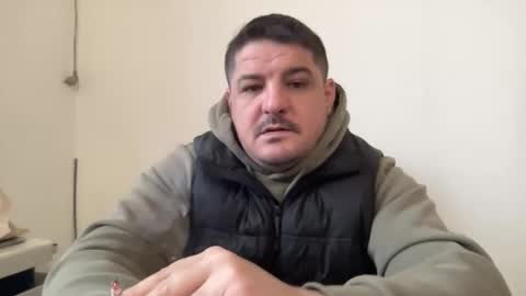 vaginalnik online show from December 2025 06:40:01 AM