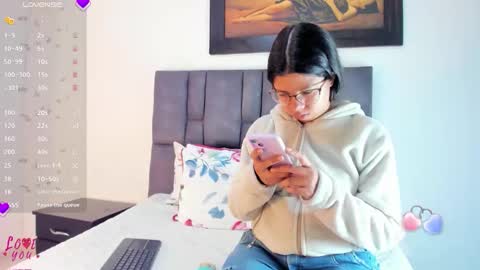 Vahiolet smith online show from May 2026 03:24:02 AM