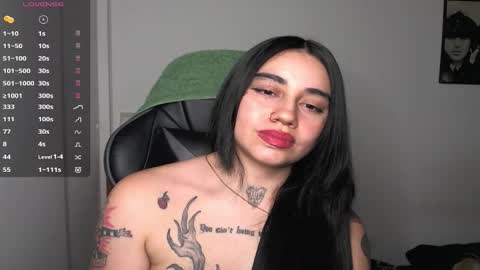 Snapshot of val_bardot1 chatting on March 2026 08:43:01 AM first of all... who are u online show from March 2026 08:43:01 AM