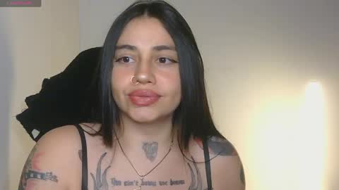 Snapshot of val_bardot1 chatting on May 2026 03:46:02 AM first of all... who are u online show from May 2026 03:46:02 AM