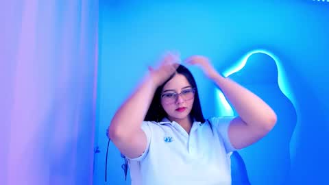 Snapshot of val_ferrer chatting on October 2025 01:04:02 AM Valeria online show from October 2025 01:04:02 AM