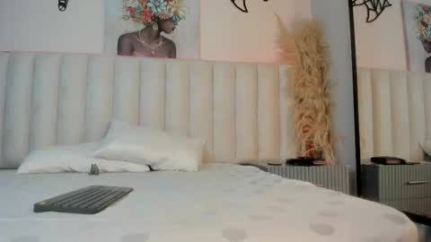 Snapshot of val_oconner chatting on September 2025 10:47:01 PM val_oconner online show from September 2025 10:47:01 PM