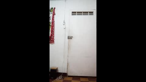 vale_stone_ online show from April 2026 04:43:02 AM