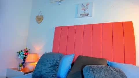 VALENTINA  3 online show from October 2025 12:05:02 PM