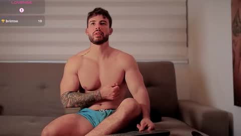 Snapshot of valenthinoking chatting on October 2025 05:39:02 AM valenthinoking online show from October 2025 05:39:02 AM