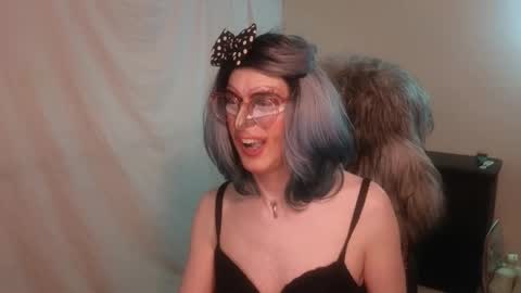 Snapshot of valentia_vickers chatting on February 2025 12:57:01 AM Valentia online show from February 2025 12:57:01 AM