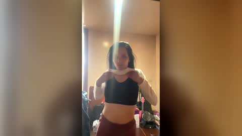 Snapshot of valentina376456 chatting on February 2026 08:29:01 PM Julieta-2012 online show from February 2026 08:29:01 PM