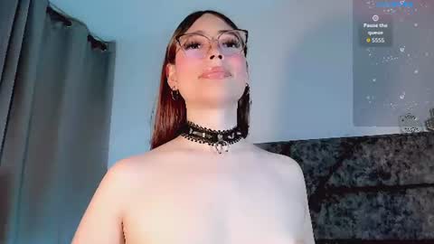 Valentina online show from June 2026 11:43:01 PM