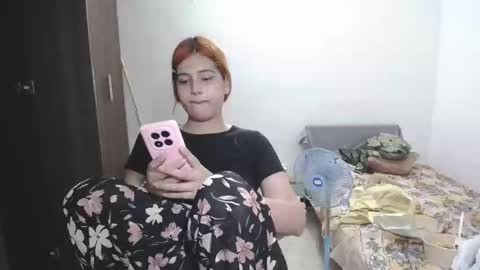 Snapshot of valentina_bonariva chatting on February 2026 01:12:01 AM Ramona Badwolf online show from February 2026 01:12:01 AM