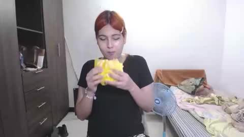 Snapshot of valentina_bonariva chatting on February 2026 11:14:02 PM Ramona Badwolf online show from February 2026 11:14:02 PM