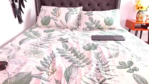 Snapshot of valentina_ferrer0 chatting on October 2025 07:00:01 PM Valen Ferrer online show from October 2025 07:00:01 PM