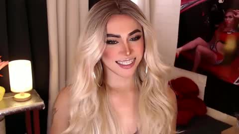 Snapshot of valentina_goddess_tsxxx chatting on February 2025 03:20:01 AM Amanda online show from February 2025 03:20:01 AM