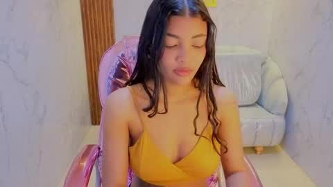 Valentina  online show from May 2026 12:36:02 PM
