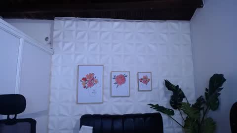 Valentina  online show from March 2026 06:25:01 PM