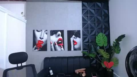 Valentina  online show from June 2026 09:46:01 PM