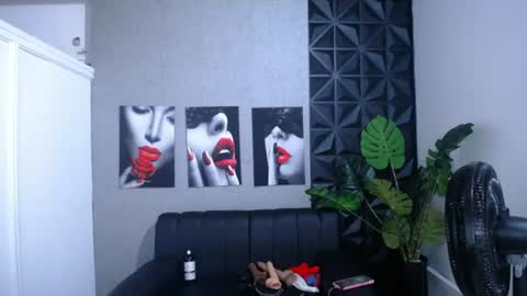 Valentina  online show from June 2026 12:13:01 AM