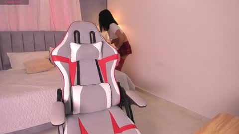 Valentina online show from May 2026 12:34:02 PM