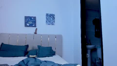 valentina_owens online show from July 2026 02:04:01 PM