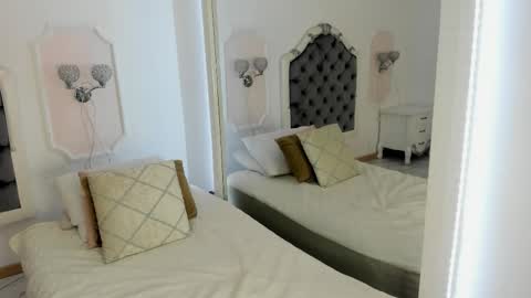 Valentina  online show from March 2026 12:11:01 PM