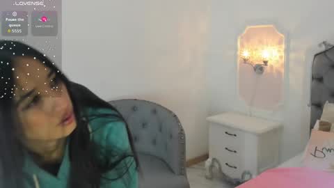 Snapshot of valentina_ross_ chatting on April 2026 12:19:02 PM Valentina online show from April 2026 12:19:02 PM