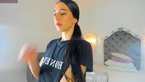Valentina  online show from June 2026 12:14:02 PM