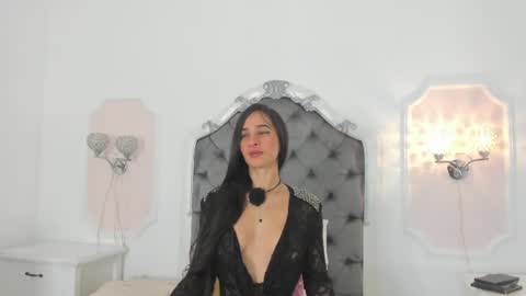 Valentina  online show from June 2026 11:43:02 AM