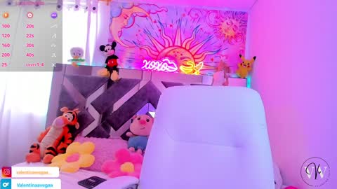 Snapshot of valentina_vegaa chatting on December 2024 09:19:01 PM Val online show from December 2024 09:19:01 PM