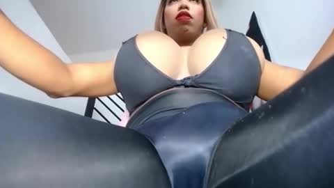 valentinabigcock23 online show from November 2025 12:16:02 PM