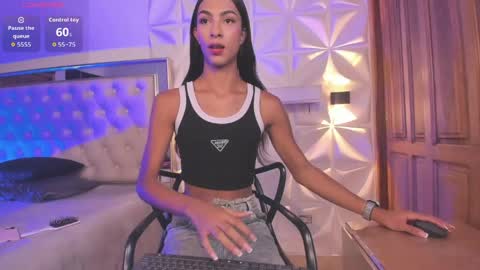 valentinaliux_ online show from May 2026 11:39:02 AM
