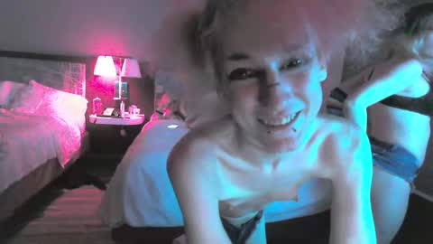 Tina Bates online show from December 2024 09:23:01 AM