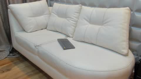 Snapshot of valentinasu chatting on January 2025 03:33:02 PM Valentina online show from January 2025 03:33:02 PM