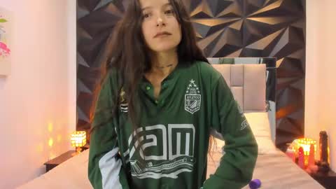 Snapshot of valentinasu chatting on February 2025 01:59:01 PM Valentina online show from February 2025 01:59:01 PM