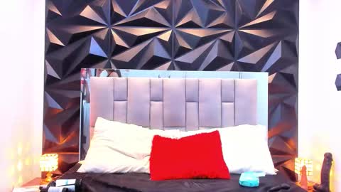 Snapshot of valentinasu chatting on September 2025 02:16:01 PM Valentina online show from September 2025 02:16:01 PM