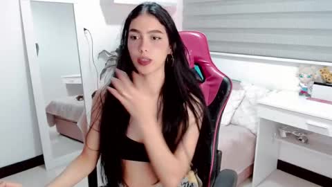 Valentina  online show from May 2026 12:38:01 AM