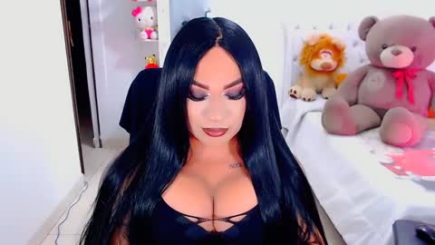 Snapshot of valentinaxqueen chatting on January 2025 11:26:01 PM online show from January 2025 11:26:01 PM