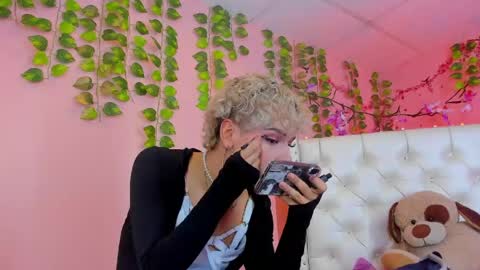 valentinee_xo online show from May 2026 04:31:01 AM