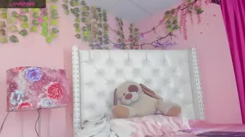 valentinee_xo online show from July 2026 07:22:02 AM