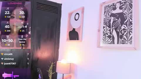 Valentina montes online show from November 2025 01:45:01 PM