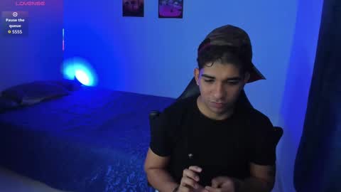 valentino santos online show from September 2025 12:23:02 AM