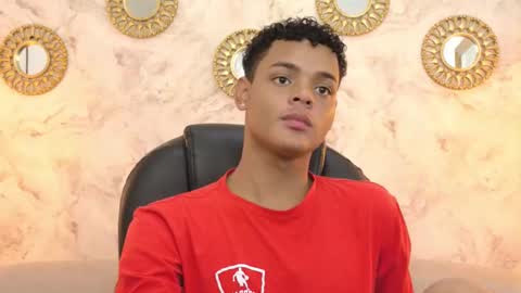 Snapshot of valentino_thompson chatting on September 2025 07:36:01 PM valentino_thompson online show from September 2025 07:36:01 PM