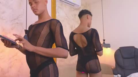 Snapshot of valentino_thompson chatting on October 2025 08:50:02 PM valentino_thompson online show from October 2025 08:50:02 PM