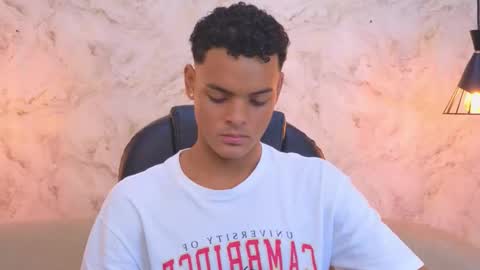 Snapshot of valentino_thompson chatting on October 2025 08:09:02 PM valentino_thompson online show from October 2025 08:09:02 PM