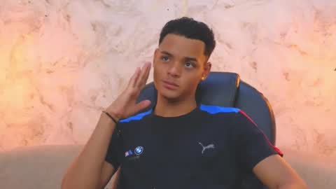 Snapshot of valentino_thompson chatting on November 2025 07:59:01 PM valentino_thompson online show from November 2025 07:59:01 PM